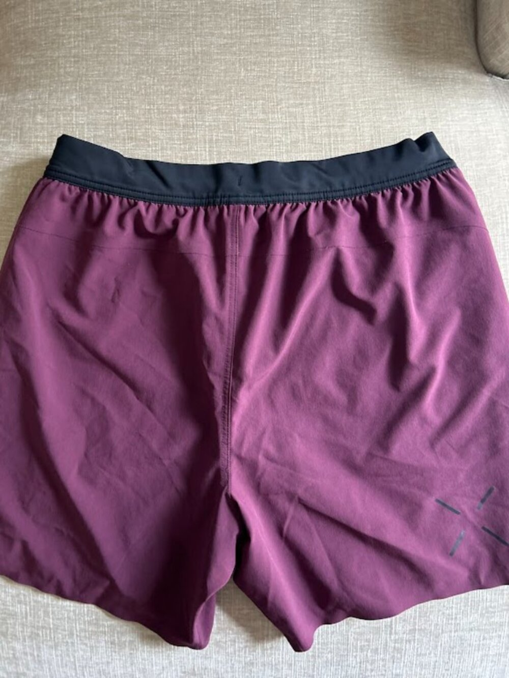 Men’s Ten Thousand 7” Interval Short w/Liner  – Large